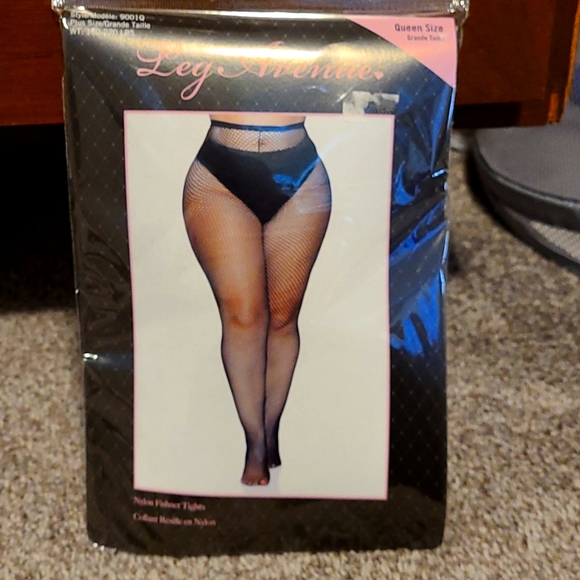Leg Avenue Fishnet Tights - Picture 1 of 3